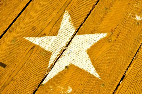 Wood Painted Star Yellow