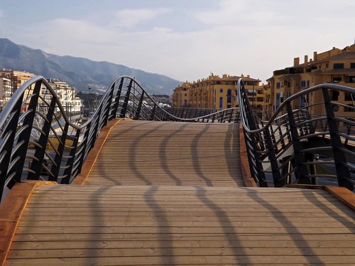 wooden  promenade  panoramic
