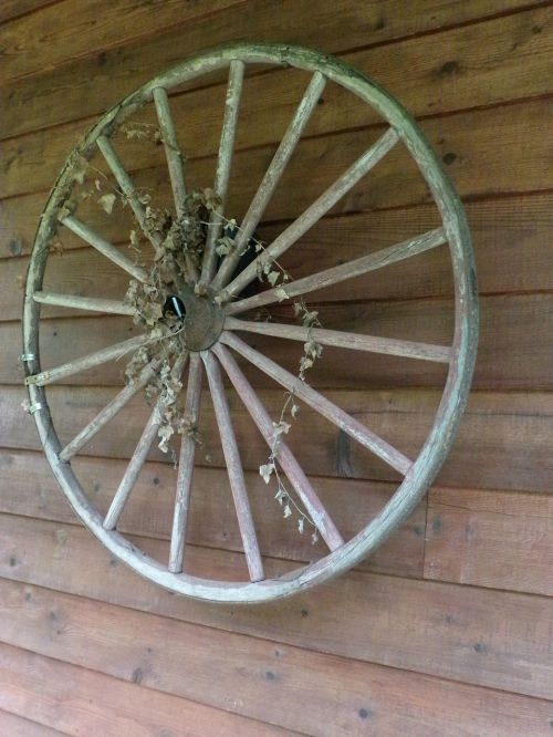 wooden wagon wheel wagon