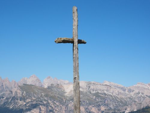 wooden cross cross sella pass