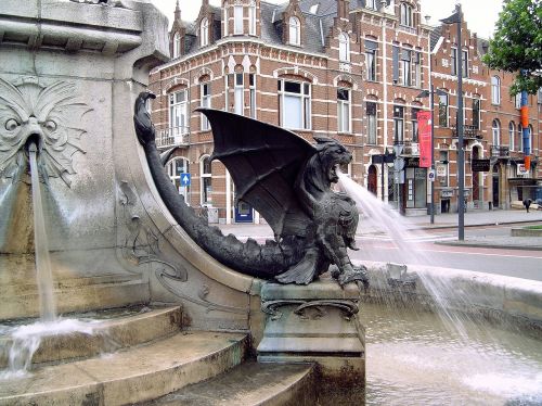 work of art fountain dragon