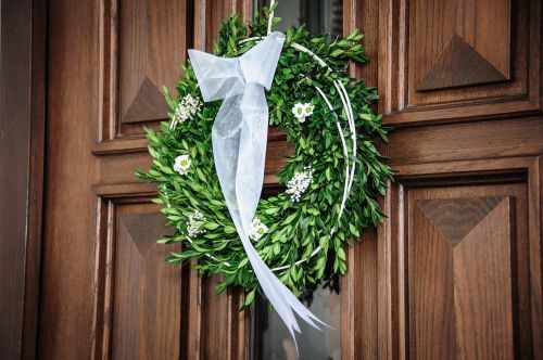 wreath wedding loop