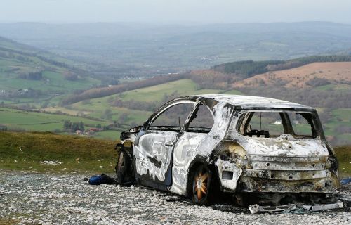 wreck car burnt