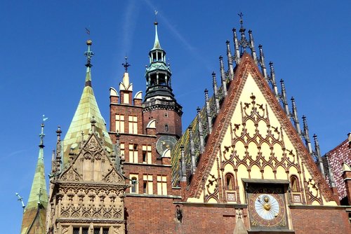 wroclaw  town hall  facade