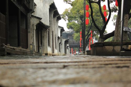 wuxi rain huishan ancient town