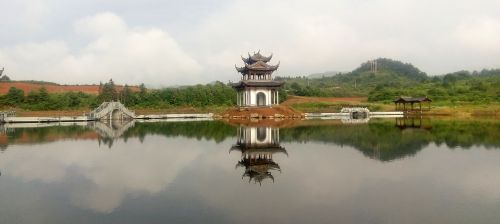 wuyuan ink on the river yan lake