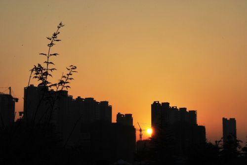 xi'an university of technology sunset silhouette