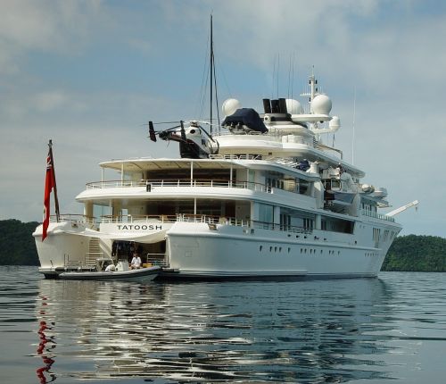 yacht luxury power boat