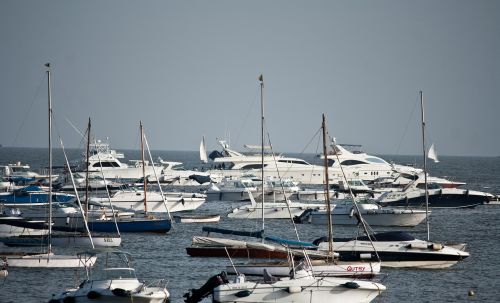 yachts boats sea