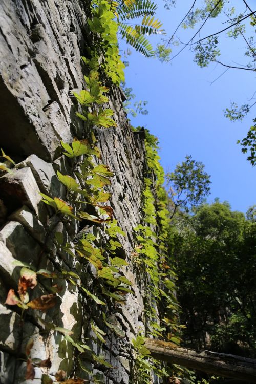 yangshuo stone climbing