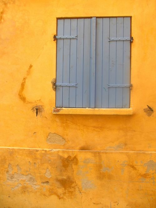 yellow window shutter