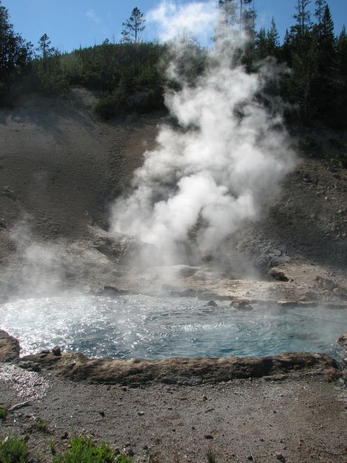 yellowstone geyser geothermal