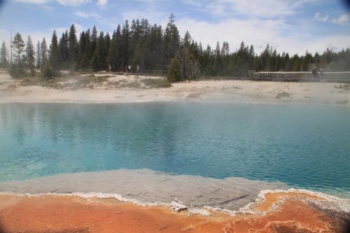 yellowstone hot springs ge