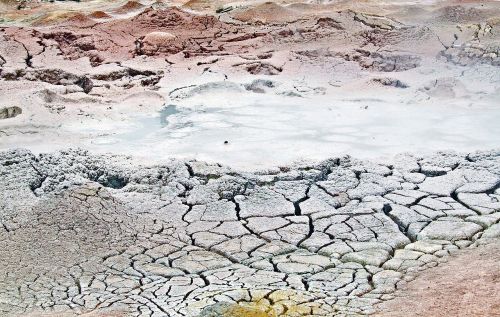 yellowstone national park ground erosion