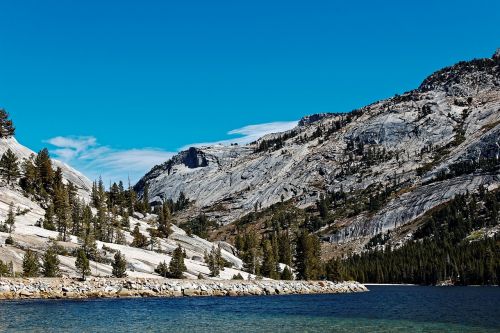 yosemite national park lake