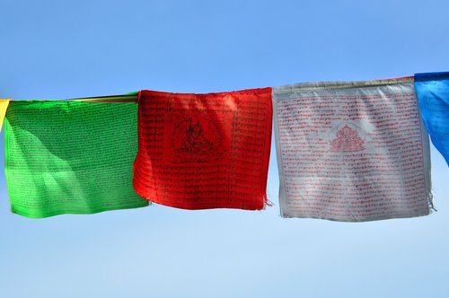 zaszlo  prayer flags  green