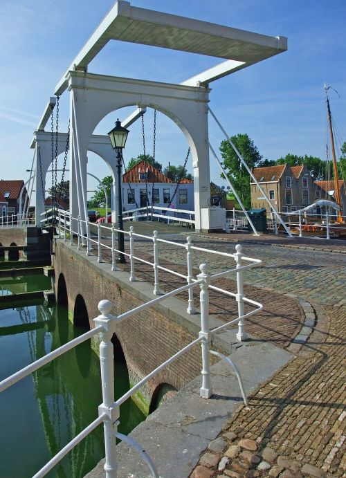 zierikzee netherlands bridge