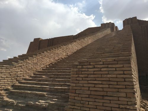 ziggurat iraq old