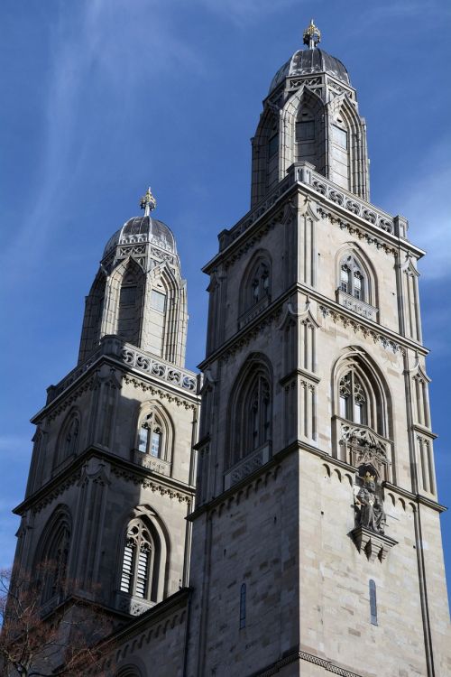 zurich grossmünster church tower